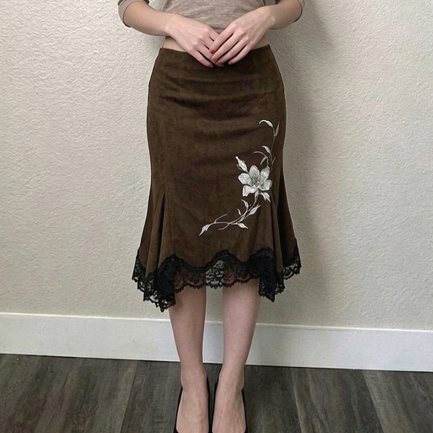 Embroidered Lily Lace Hem Midi Skirt